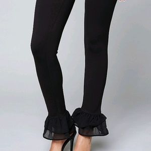 Meet your Posher, Chanel